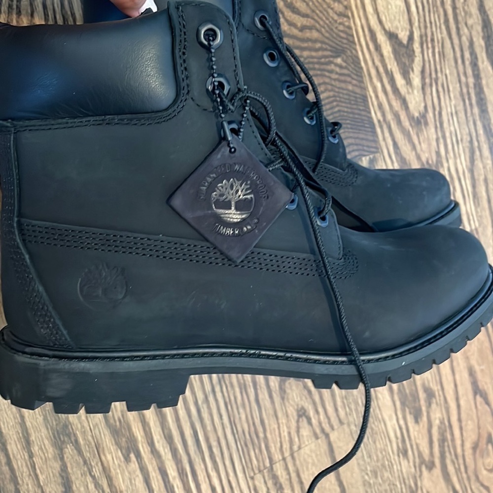 TIMBERLAND BOOTS